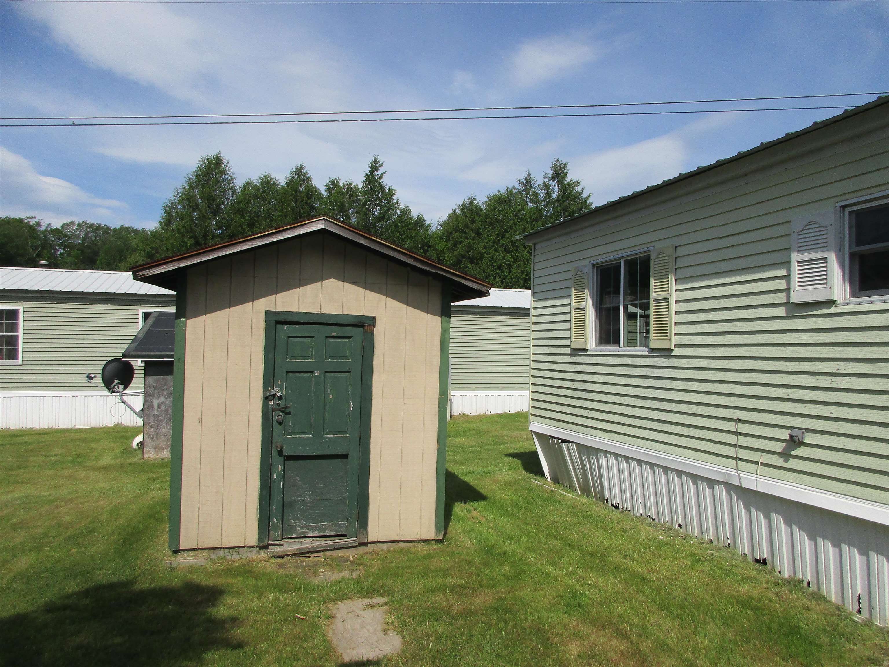 587 Hemlock Road St. George, VT 05495 - Photo 3 of 40