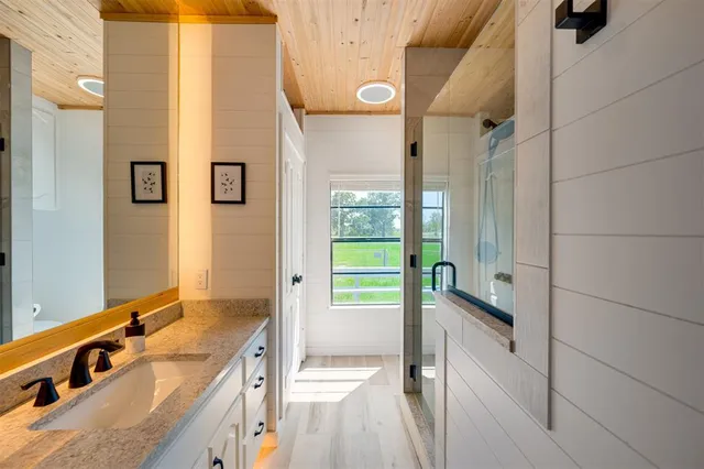 $299,900 | 15036 Farm To Market 1499, Arthur City, TX 75411