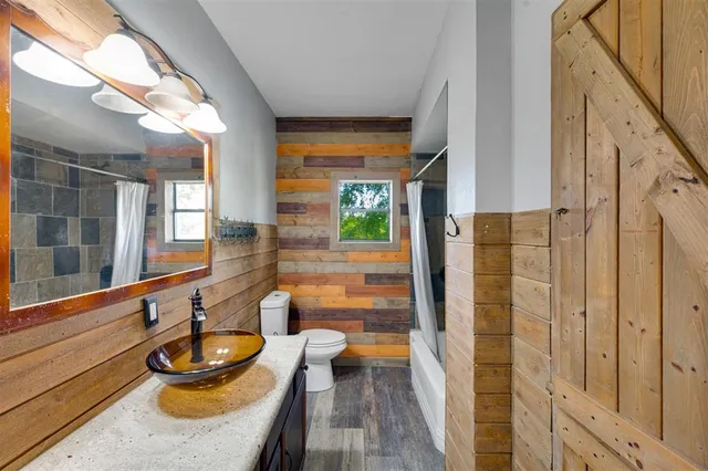 $299,900 | 15036 Farm To Market 1499, Arthur City, TX 75411