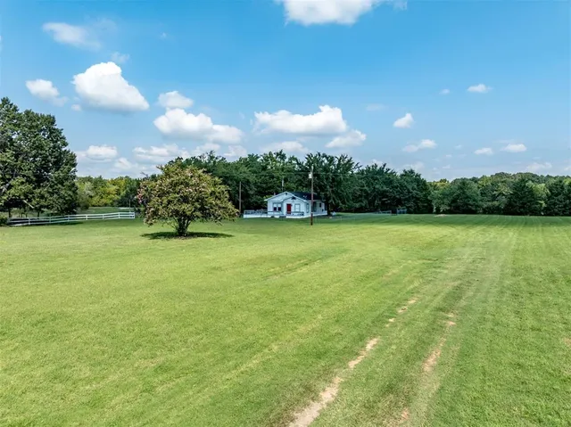 $299,900 | 15036 Farm To Market 1499, Arthur City, TX 75411