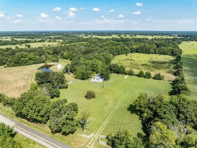 $299,900 | 15036 Farm To Market 1499, Arthur City, TX 75411