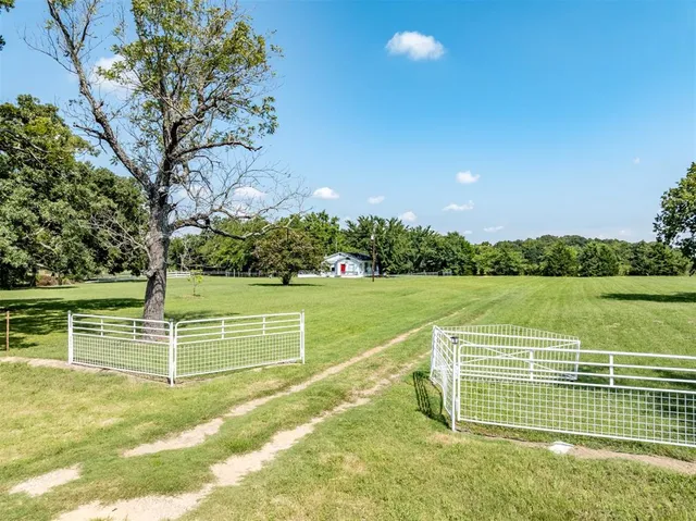 $299,900 | 15036 Farm To Market 1499, Arthur City, TX 75411