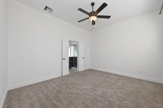 $2,400 | 177 Hidden Peak Drive, Montgomery, TX 77316