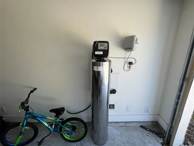 $2,400 | 177 Hidden Peak Drive, Montgomery, TX 77316