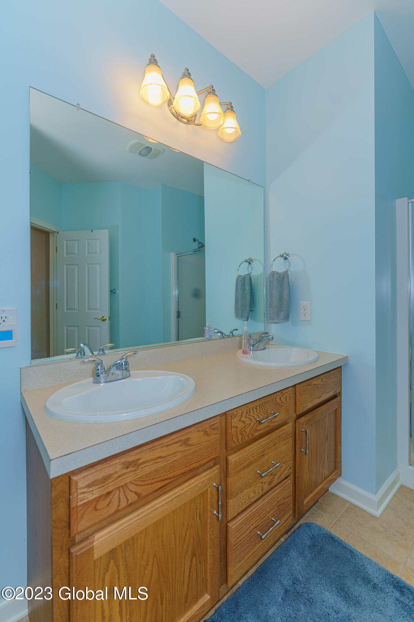 37 Sheldon Drive Halfmoon, NY 12118 - Photo 24 of 38 5 master 3