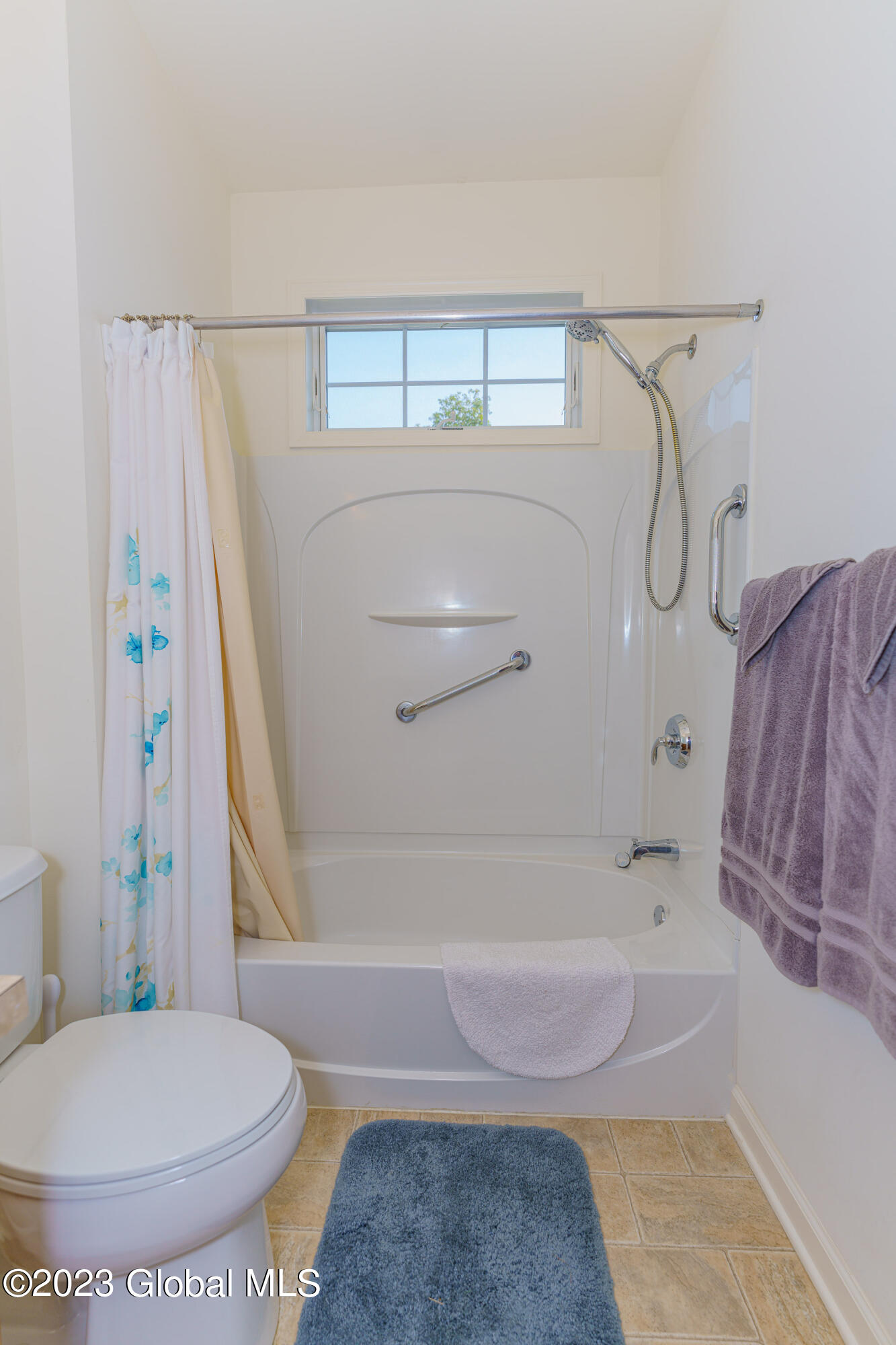 37 Sheldon Drive Halfmoon, NY 12118 - Photo 29 of 38 Bathroom 2