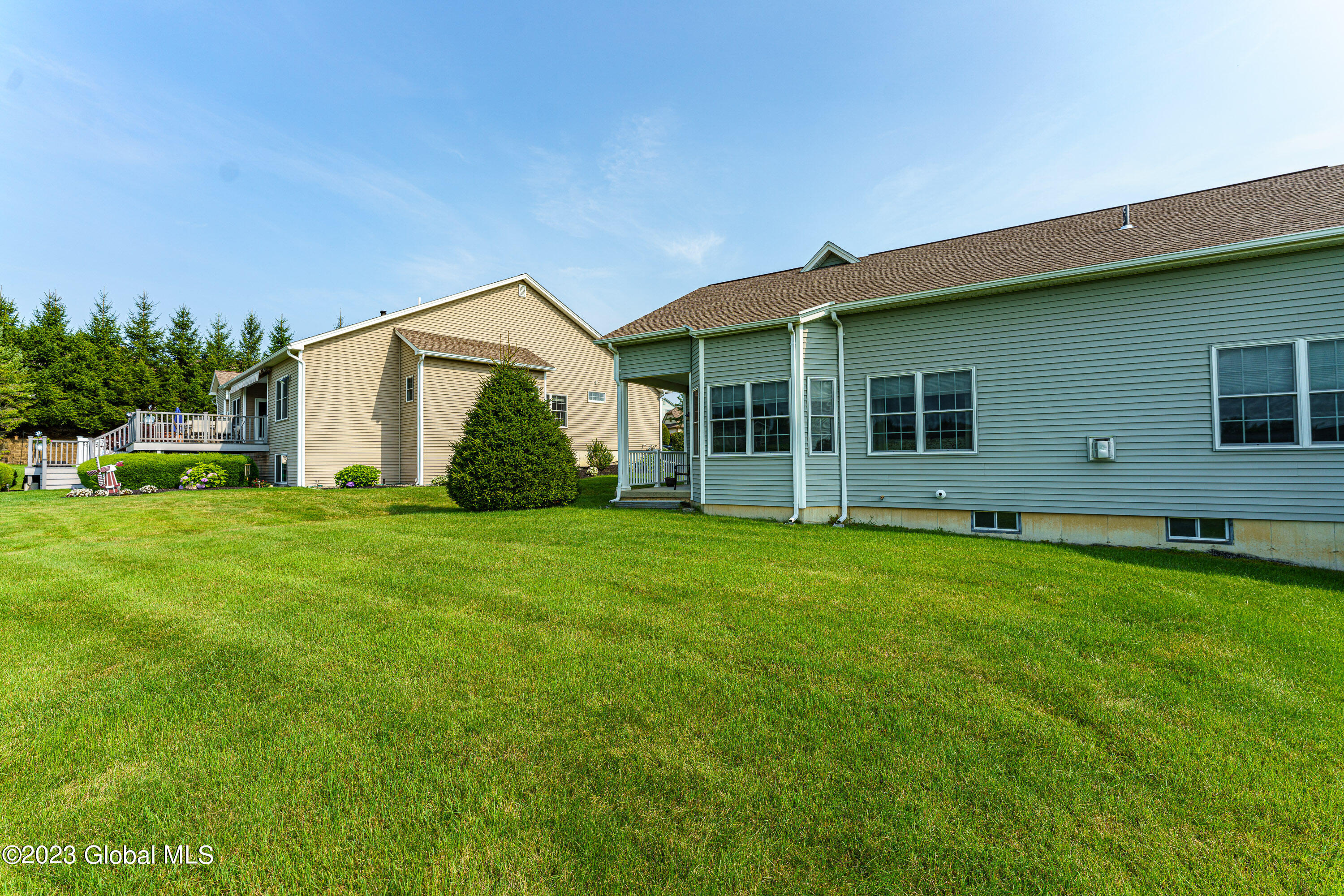 37 Sheldon Drive Halfmoon, NY 12118 - Photo 34 of 38 Yard 5