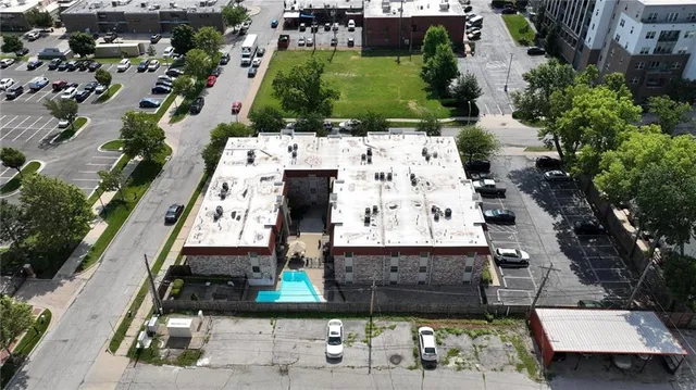 $215,000 | 5010 Baltimore Avenue, Unit 106, Kansas City, MO 64112