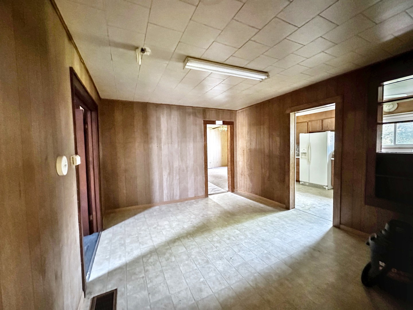 615 South Central Street Gilman, IL 60938 - Photo 5 of 10 a view of a livingroom with a flat screen tv