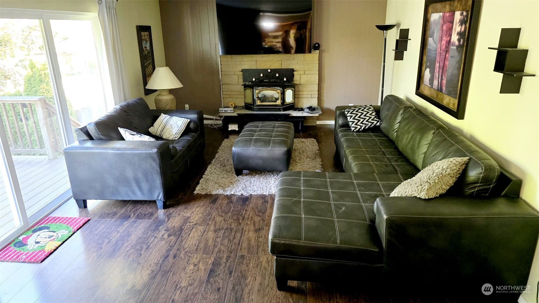 4403 Thomson Avenue Everett, WA 98203 - Photo 5 of 18 a living room with furniture and a flat screen tv