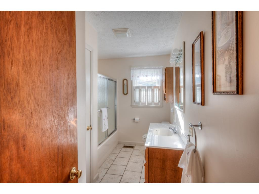 4276 Reedy Creek Road Bristol, VA 24202 - Photo 13 of 33 Photo 13