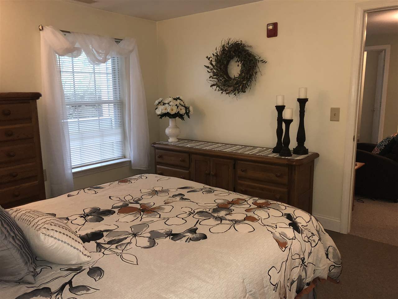 40 Eastern Avenue, Unit 104 Manchester, NH 03104 - Photo 15 of 22