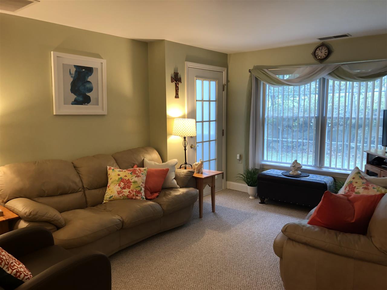 40 Eastern Avenue, Unit 104 Manchester, NH 03104 - Photo 3 of 22