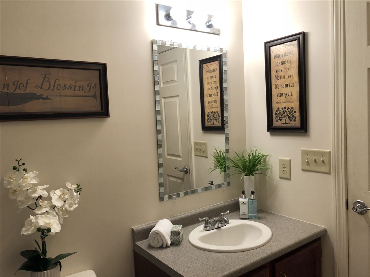 40 Eastern Avenue, Unit 104 Manchester, NH 03104 - Photo 6 of 22