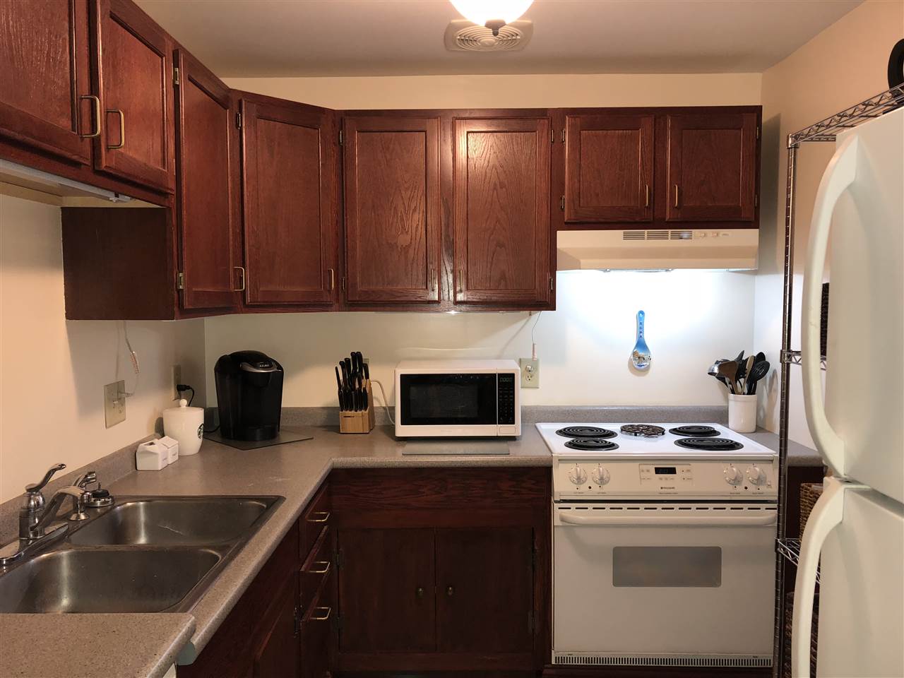 40 Eastern Avenue, Unit 104 Manchester, NH 03104 - Photo 10 of 22