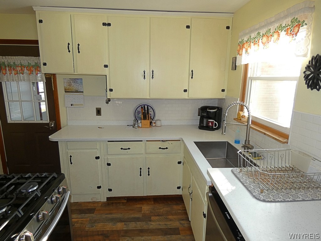 10209 Broadway Road Persia, NY 14070 - Photo 15 of 50