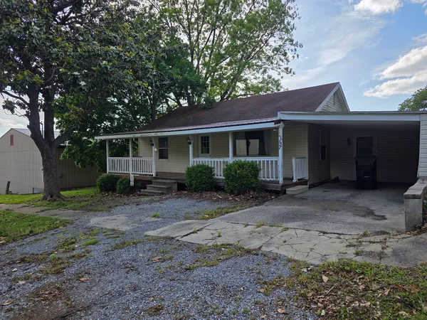 $32,500 | 147 North McHenry Street, Equality, IL 62934