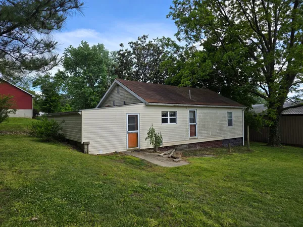 $32,500 | 147 North McHenry Street, Equality, IL 62934