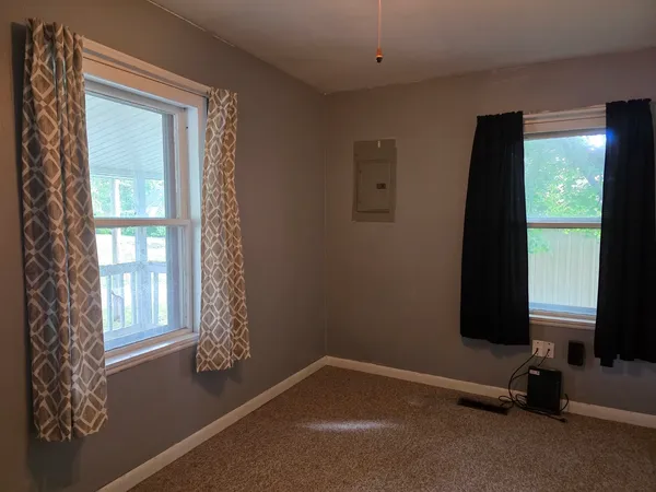 $32,500 | 147 North McHenry Street, Equality, IL 62934