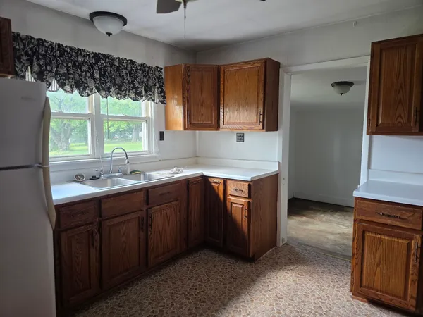 $32,500 | 147 North McHenry Street, Equality, IL 62934