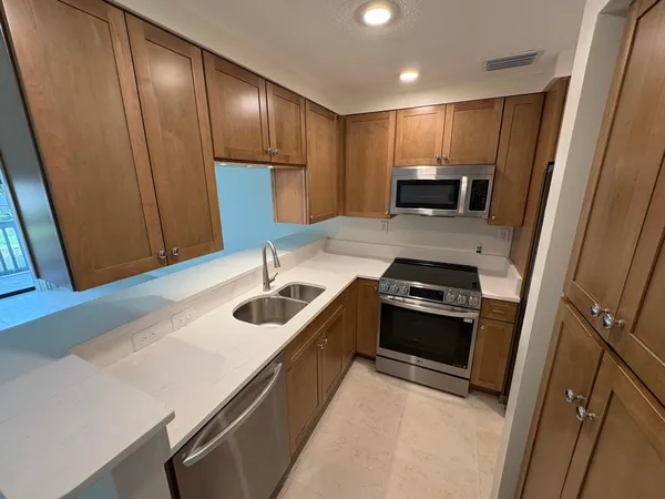 $2,000 | 314 Westlake Court, Niceville, FL 32578