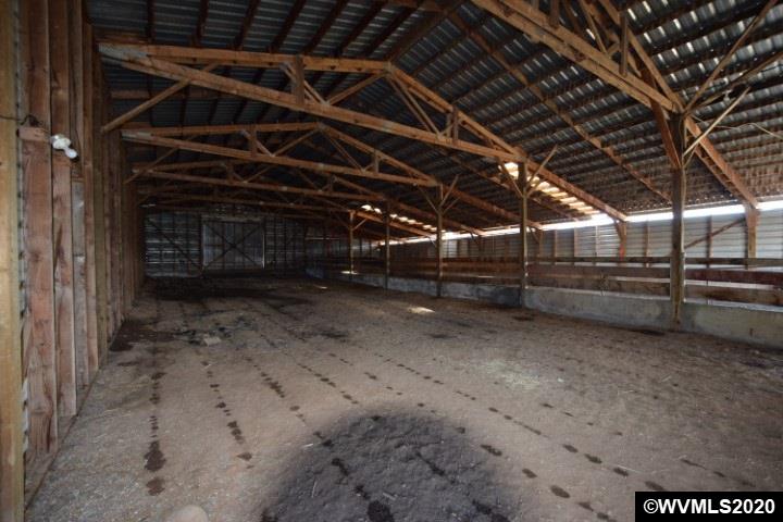38670 South Nowlens Bridge Road Molalla, OR 97038 - Photo 22 of 40