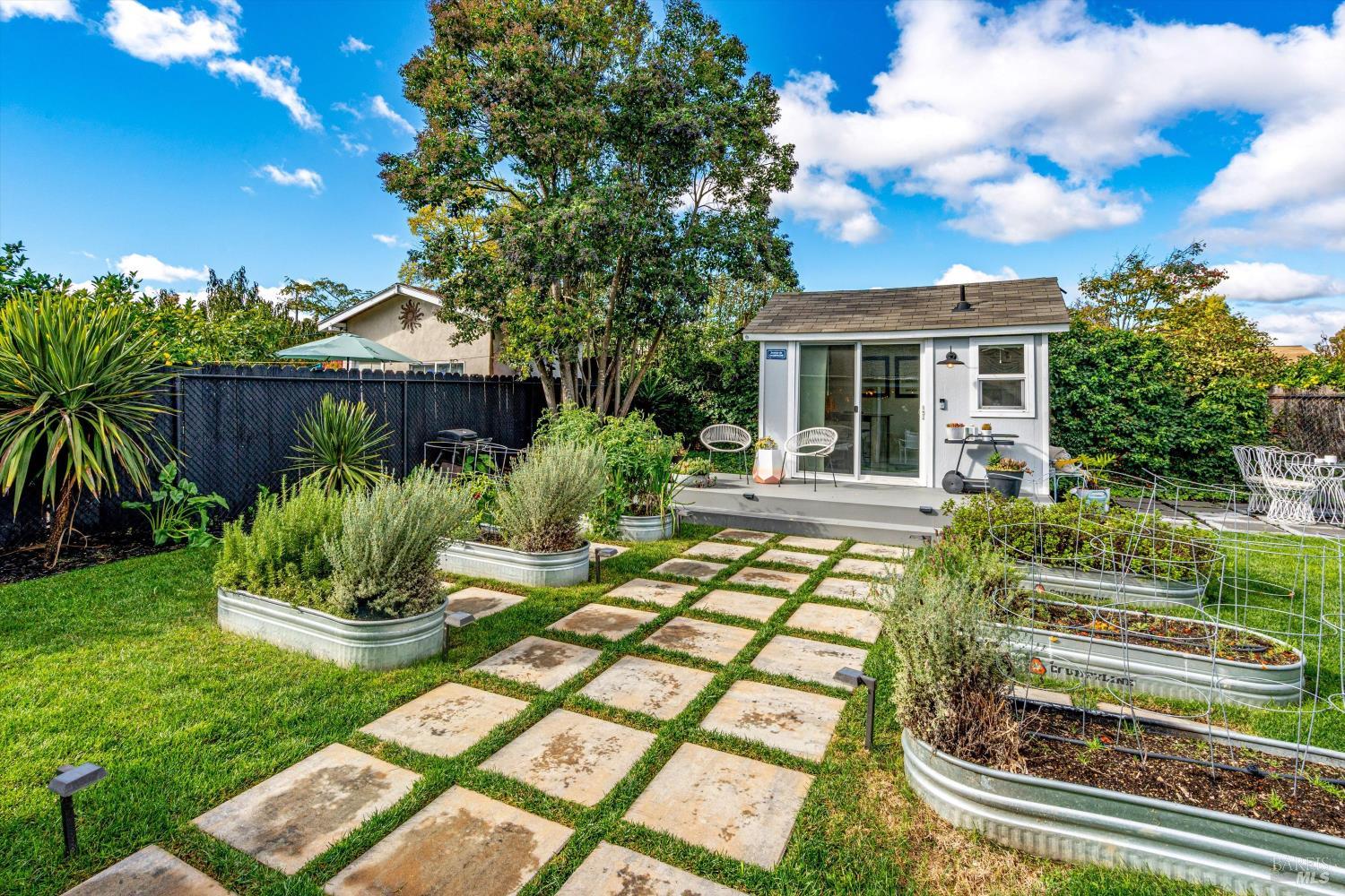 217 South Coombs Street Napa, CA 94559 - Photo 24 of 34