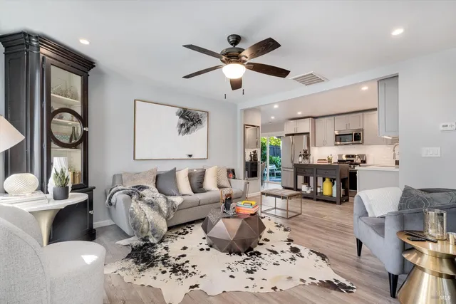 $729,000 | 217 South Coombs Street, Napa, CA 94559