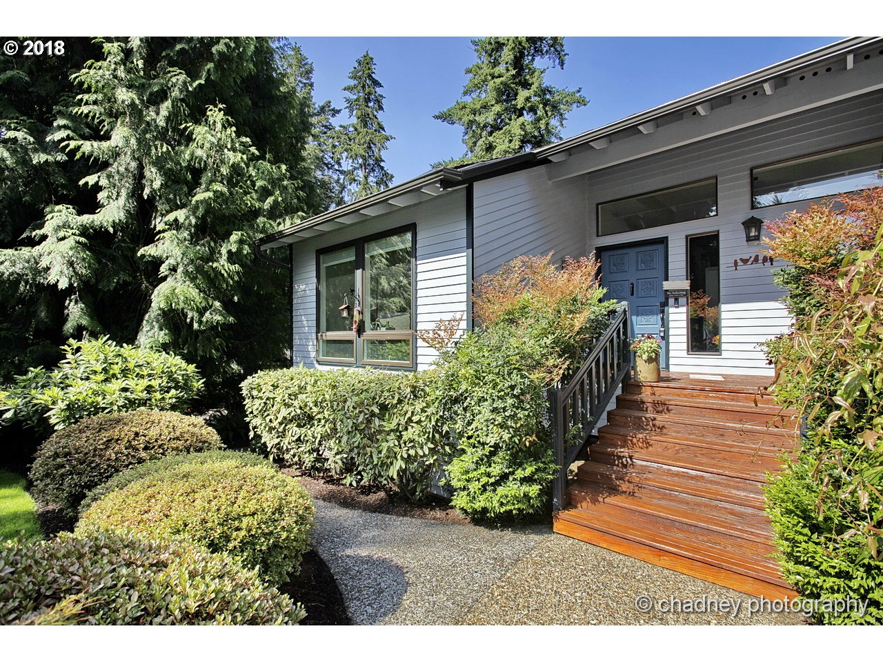 6215 Southwest Jan Tree Court Portland, OR 97219 - Photo 2 of 32 Gallery Image 2
