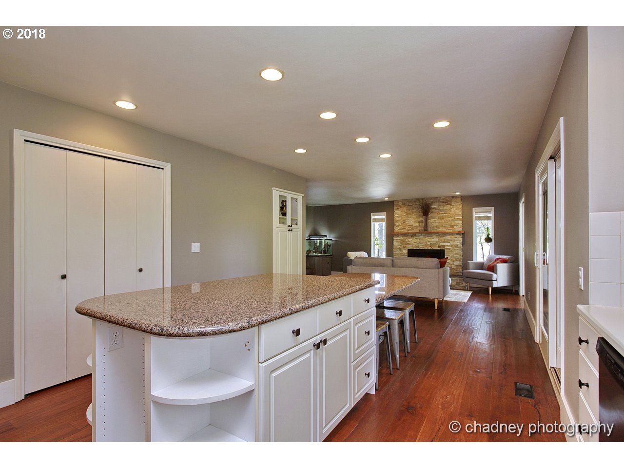 6215 Southwest Jan Tree Court Portland, OR 97219 - Photo 10 of 32 Kitchen/Family Room