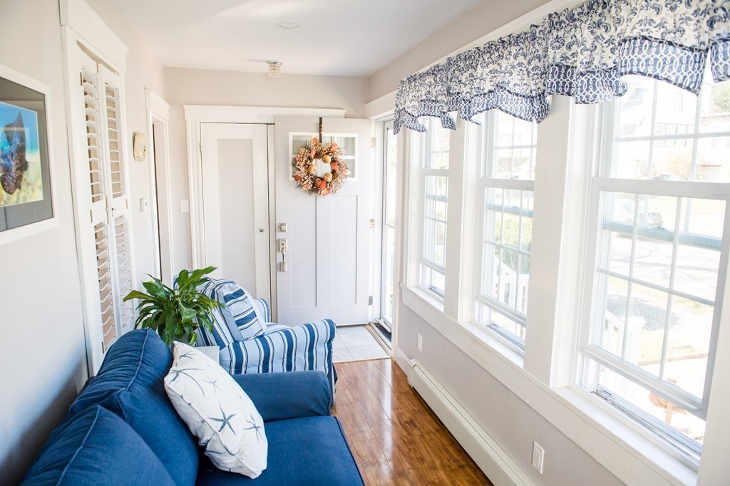 54 Virginia Road Quincy, MA 02169 - Photo 6 of 20 Gallery Image 6