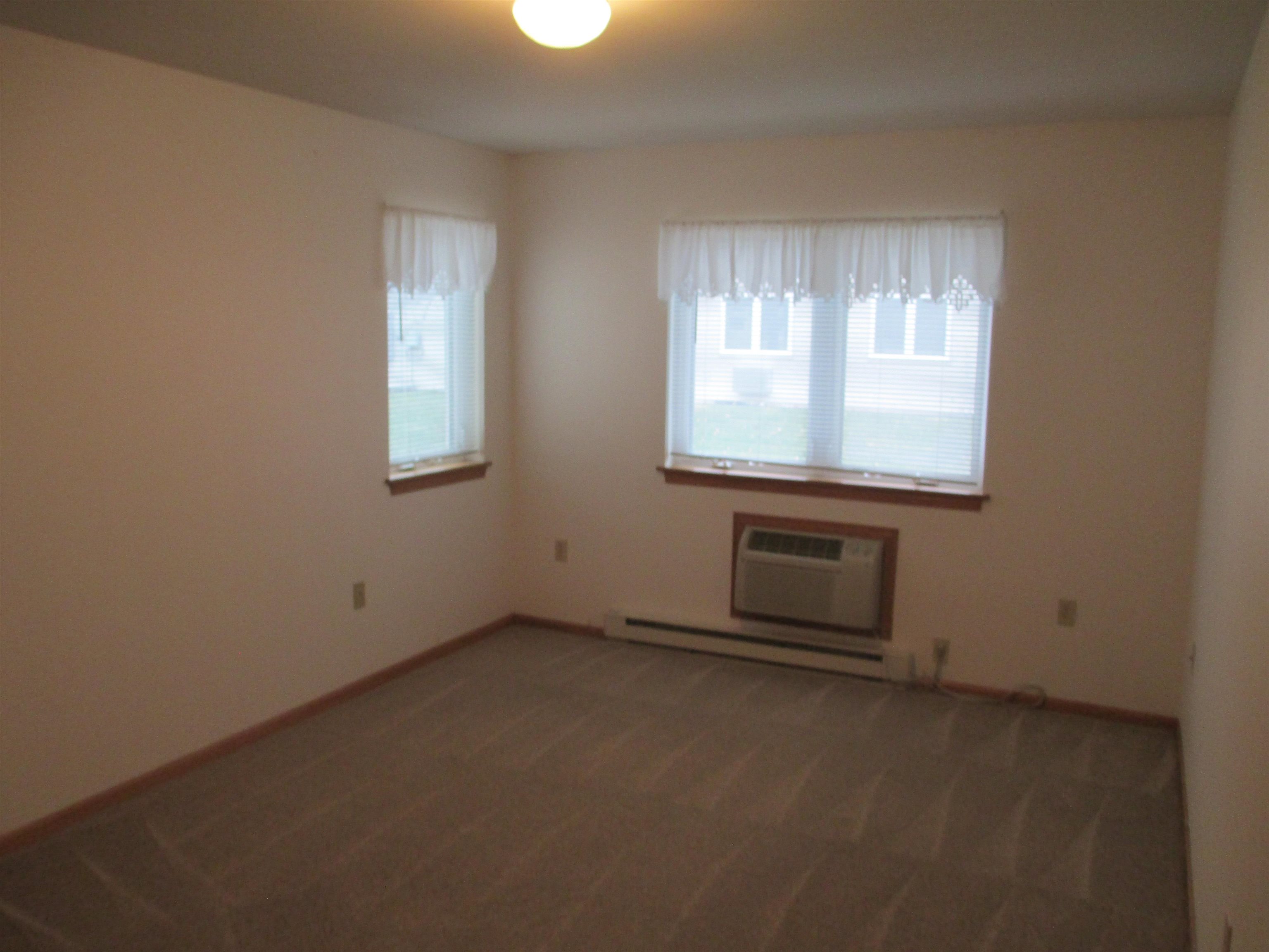 1407 15th Street, Unit 35 Baraboo, WI 53913 - Photo 7 of 11