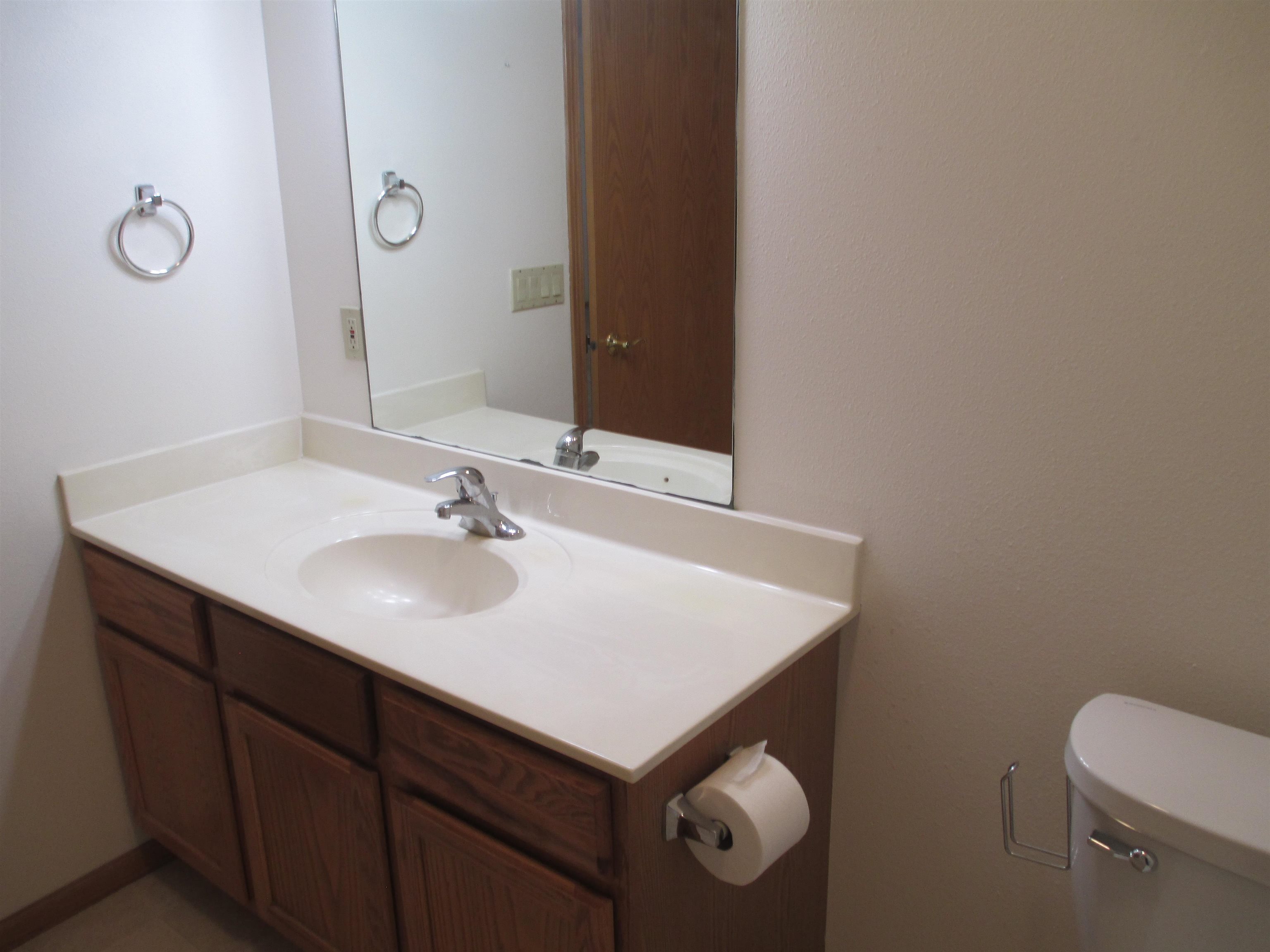 1407 15th Street, Unit 35 Baraboo, WI 53913 - Photo 9 of 11