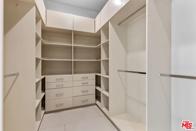 $13,000 | 12419 Erwin Street, Valley Village, CA 91606