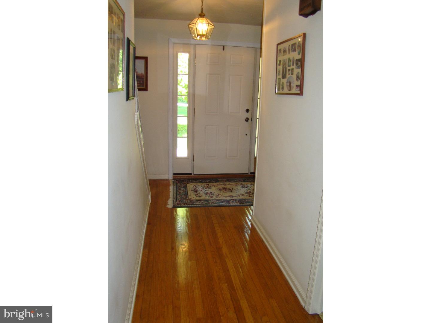 1006 Windy Knoll Road West Chester, PA 19382 - Photo 4 of 25 Foyer