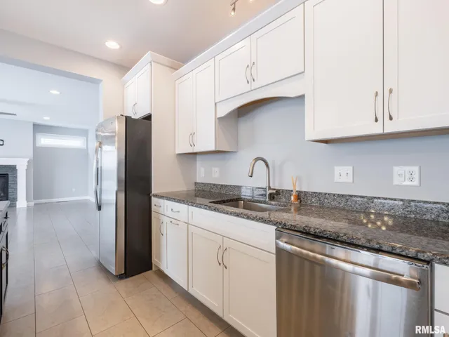 $485,000 | 625 Anne Street, Washington, IL 61571