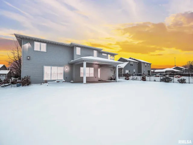 $485,000 | 625 Anne Street, Washington, IL 61571