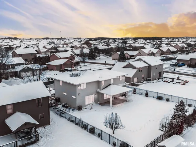 $485,000 | 625 Anne Street, Washington, IL 61571