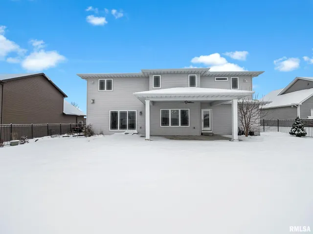 $485,000 | 625 Anne Street, Washington, IL 61571