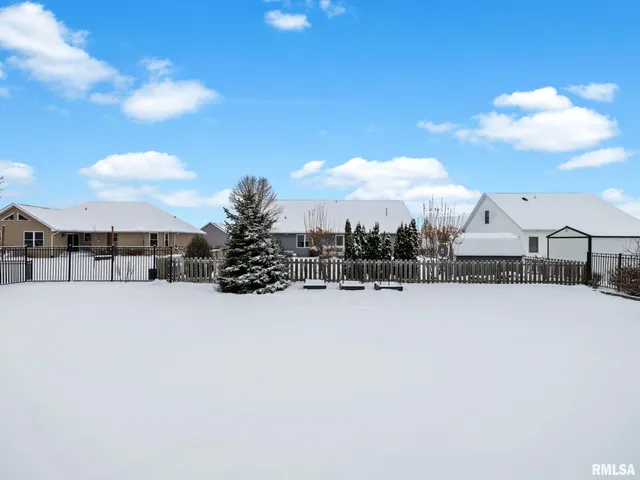 $485,000 | 625 Anne Street, Washington, IL 61571