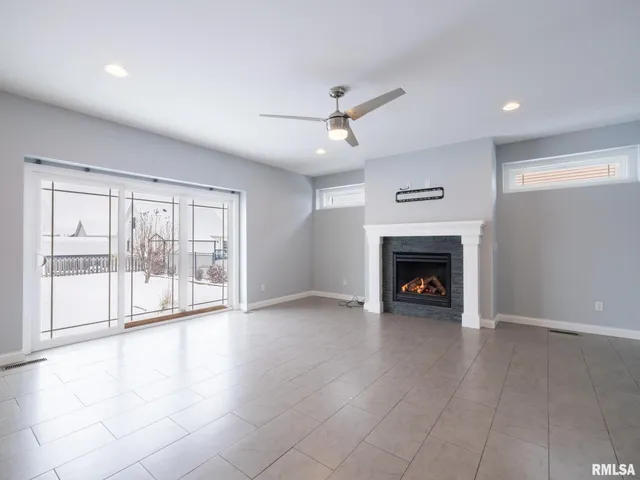 $485,000 | 625 Anne Street, Washington, IL 61571