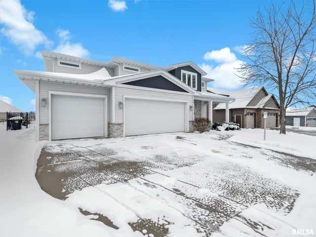 $485,000 | 625 Anne Street, Washington, IL 61571