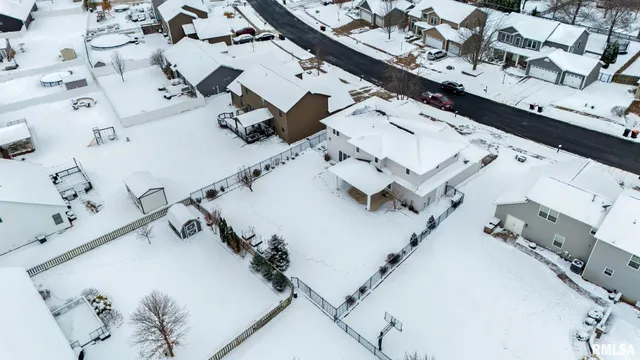 $485,000 | 625 Anne Street, Washington, IL 61571