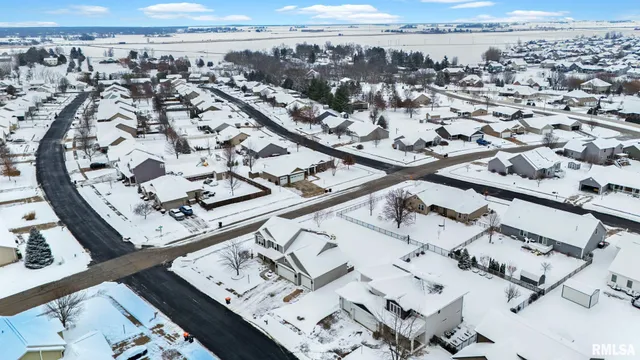 $485,000 | 625 Anne Street, Washington, IL 61571