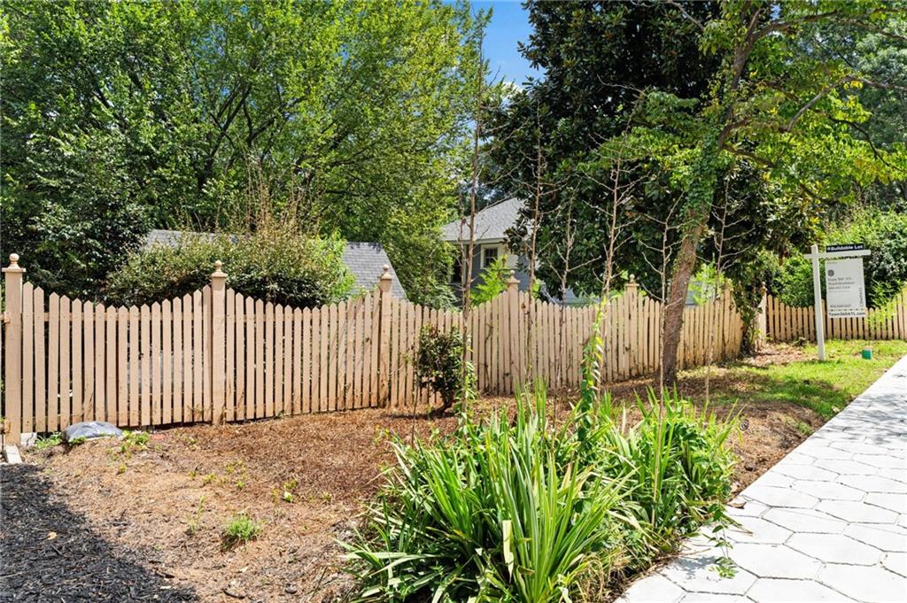 1118 Austin Avenue Northeast Atlanta, GA 30307 - Photo 3 of 19