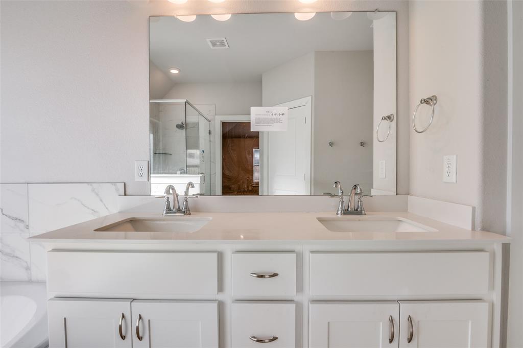 237 Four Roses Drive Waxahachie, TX 75165 - Photo 15 of 25