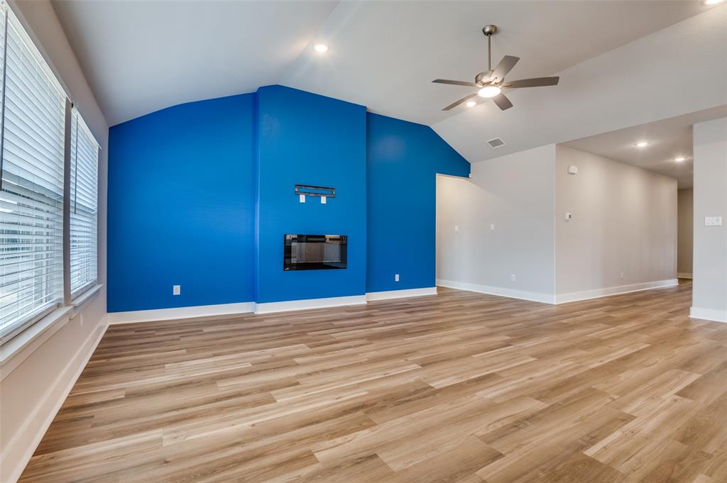 237 Four Roses Drive Waxahachie, TX 75165 - Photo 4 of 25