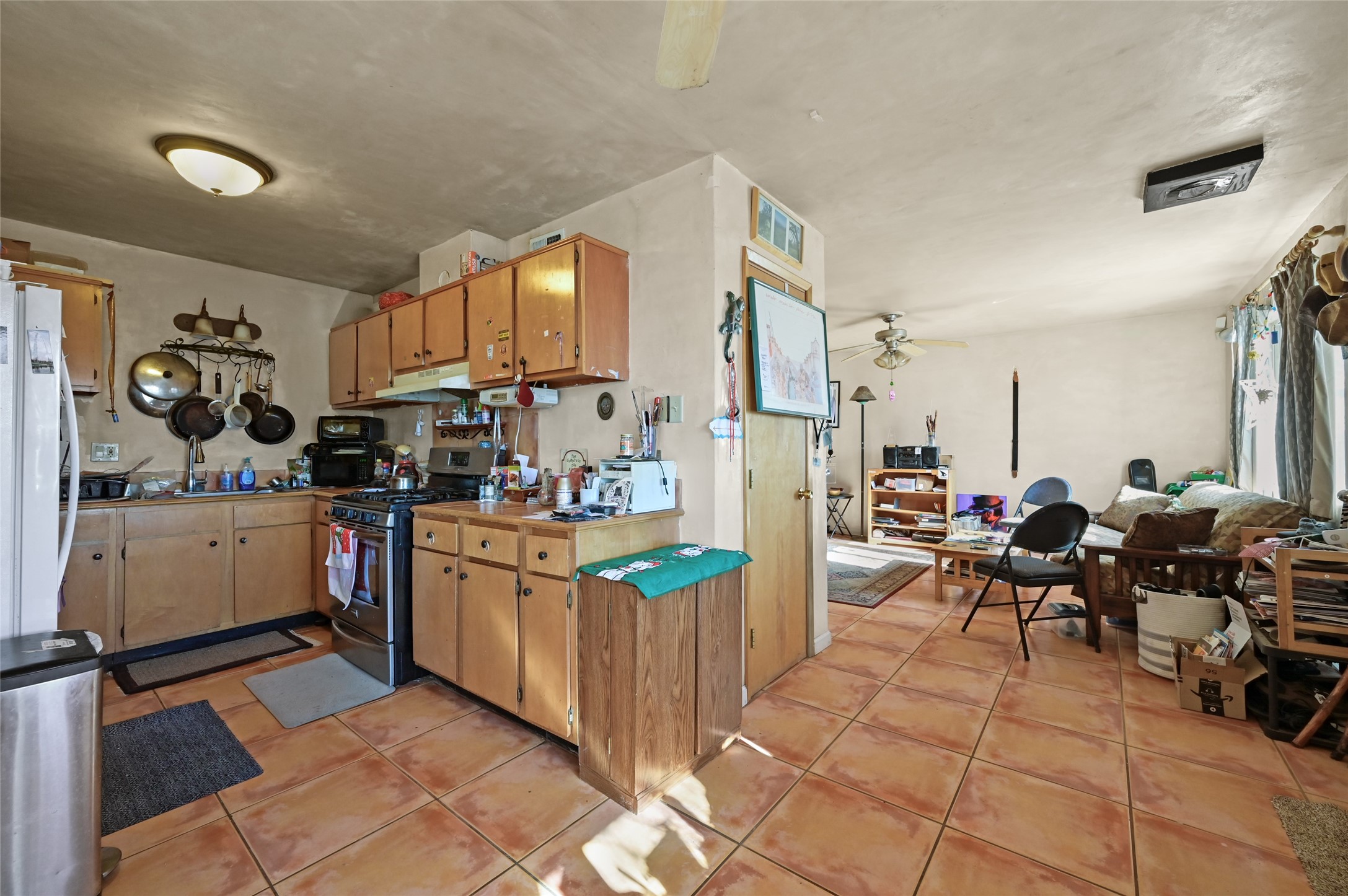 2829 Siringo Road Santa Fe, NM 87507 - Photo 7 of 18 Kitchen