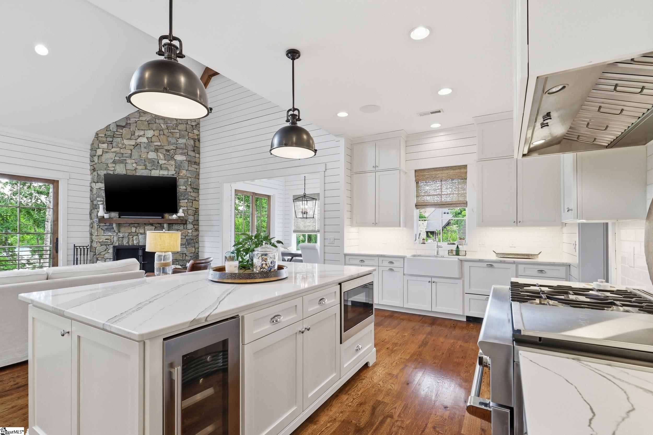 147 South Edgewater Drive Sunset, SC 29685 - Photo 7 of 50