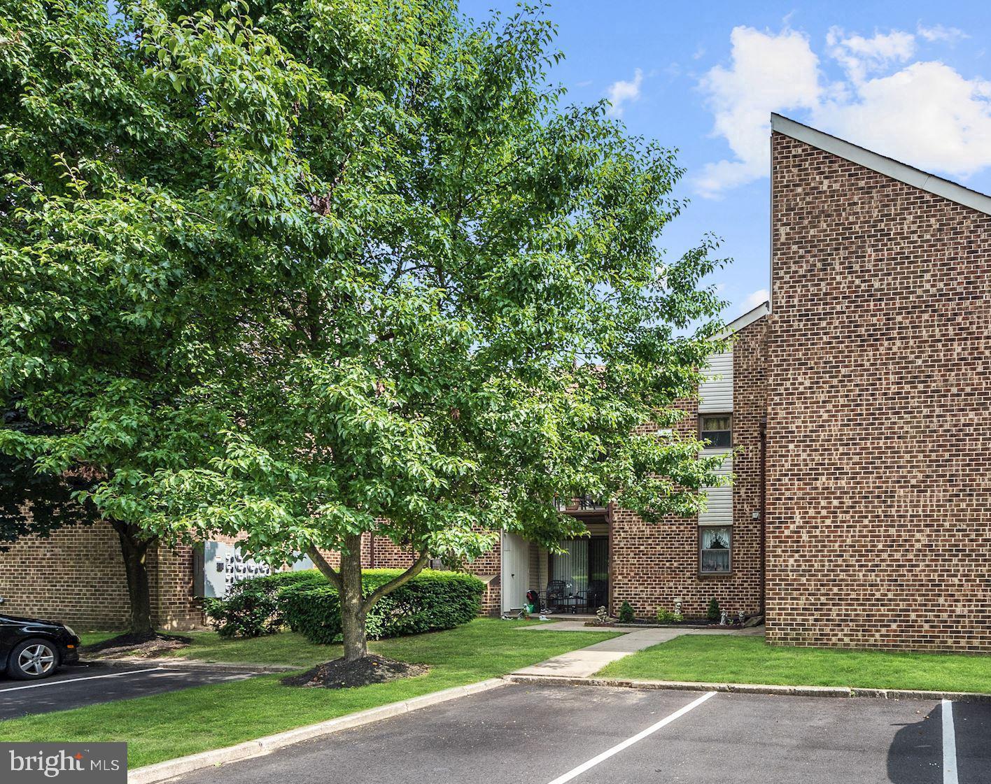 1475 Mt Holly Road, Unit K12 Beverly, NJ 08010 - Photo 23 of 26 Parking Lot